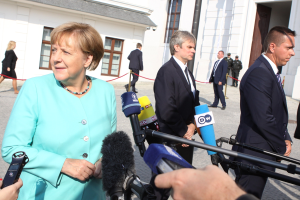 Medienbehörde zielt auf 'Ben Ungescripted'-Podcast mit Höcke