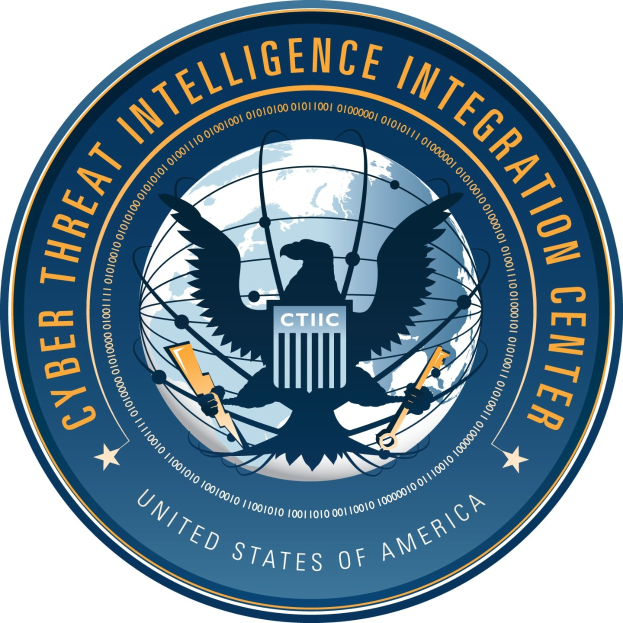 Logo des Cyber Threat Intelligence Integration Center (CTIC): Ein blauer Kreis mit einer weißen Silhouette einer Person in der Mitte, umgeben von einem weißen Ring mit "CTIC" in blau darauf, auf einem weißen Hintergrund.