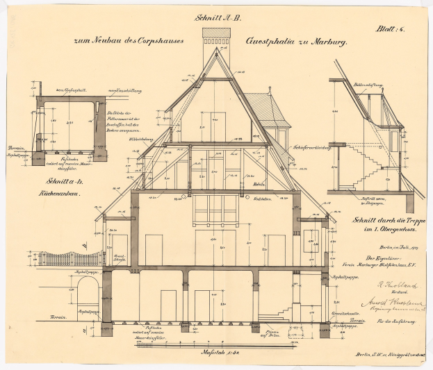Ein detailliertes architektonisches Zeichnung eines historischen Hauses mit zahlreichen Fenstern und einem Dach, das als erstes Haus in Deutschland gilt, begleitet von Bauplänen und Text.