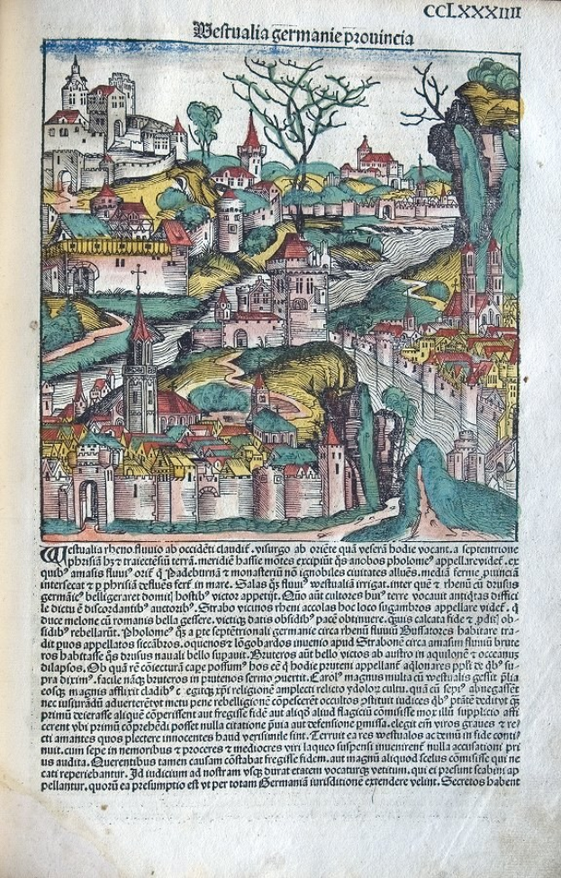 Ein detailliertes und farbenfrohes Gemälde einer belebten Stadtlandschaft mit hohen Gebäuden, Bäumen und einem klaren blauen Himmel ist auf einer aufgeschlagenen Buchseite zu sehen, begleitet von Text.