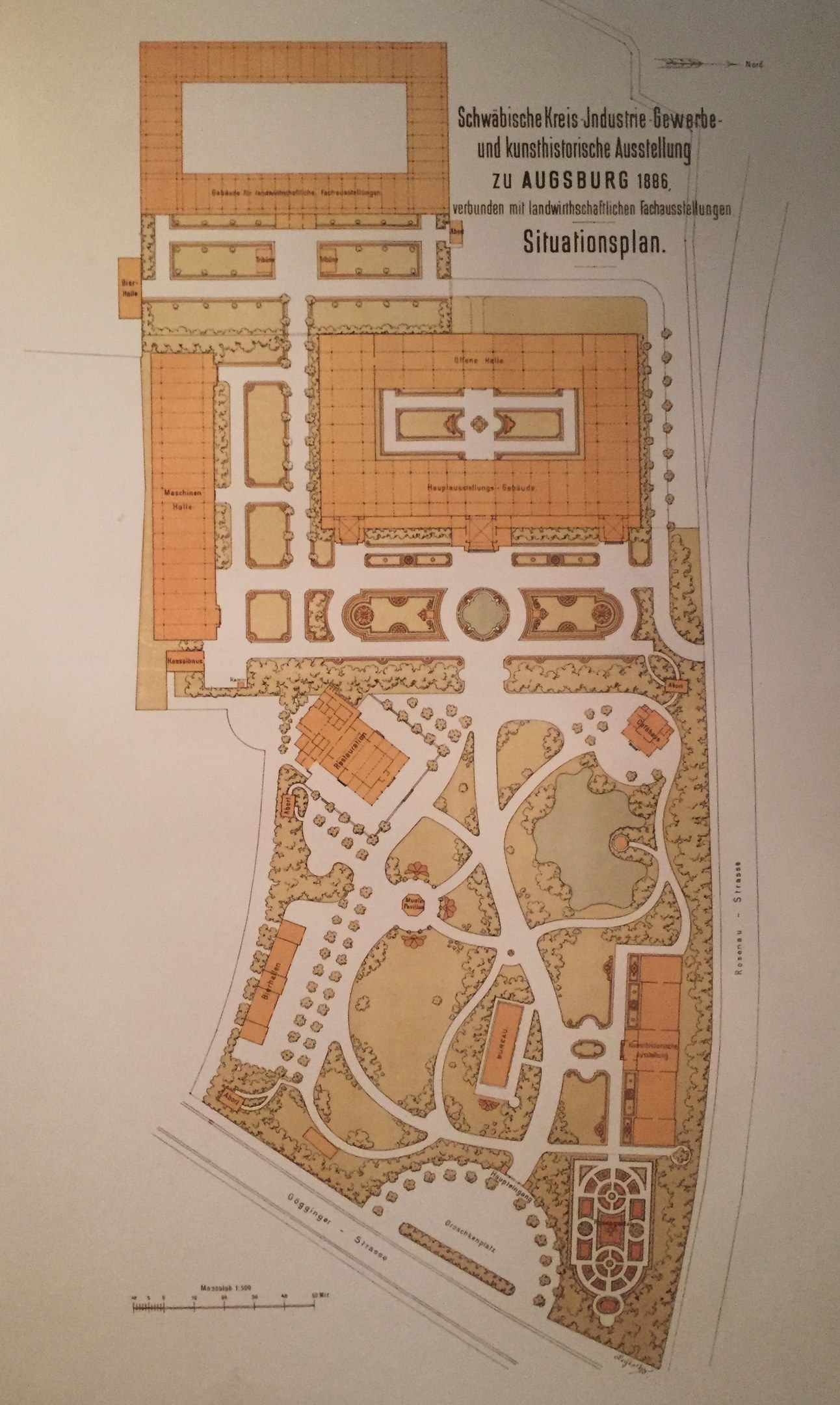 Ausführlicher architektonischer Plan eines Gebäudes auf Papier mit erklärendem Text.