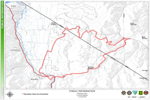 Eine detaillierte Karte eines geplanten Bergwanderwegs mit Landmarken, Text und Logos auf einem Plakat.