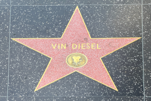 Star auf dem Hollywood Walk of Fame mit der Inschrift "Vin Diesel."